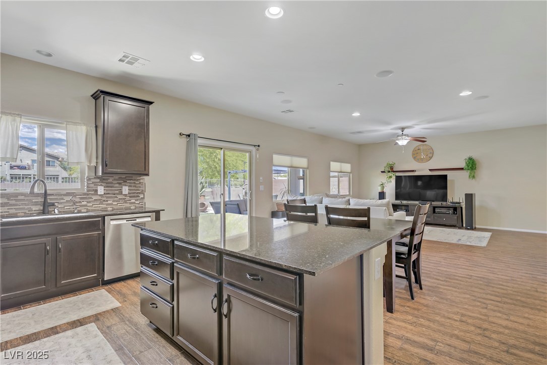 776 Flowing Meadow Drive, Henderson, Nevada image 10