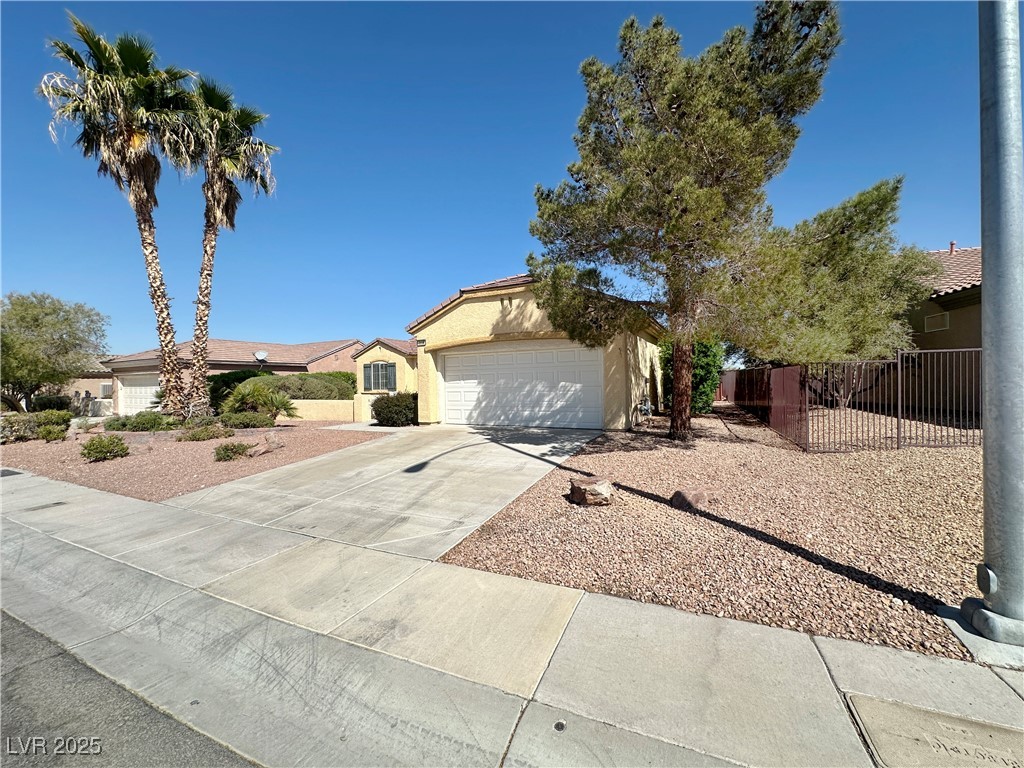 Properties 2 2558 Grandville Avenue