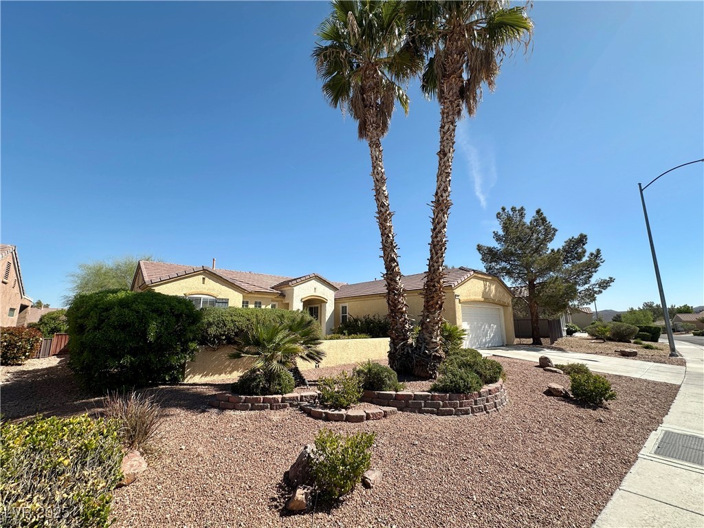 Properties 1 2558 Grandville Avenue
