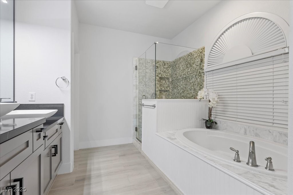 Las Vegas, Nevada 89138, United States, 3 Bedrooms Bedrooms, ,3 BathroomsBathrooms,Residential,Pending,202112