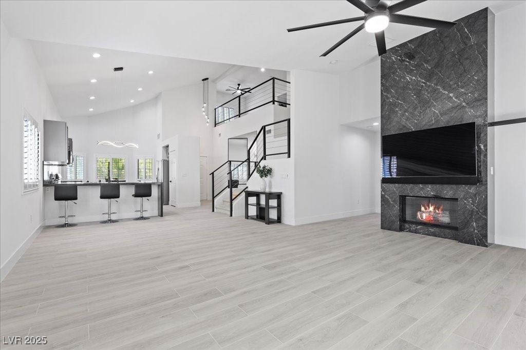 Las Vegas, Nevada 89138, United States, 3 Bedrooms Bedrooms, ,3 BathroomsBathrooms,Residential,Pending,202112