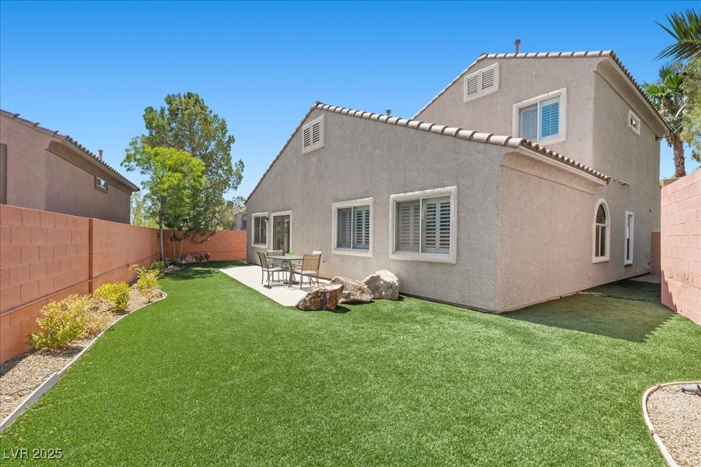 Las Vegas, Nevada 89138, United States, 3 Bedrooms Bedrooms, ,3 BathroomsBathrooms,Residential,Pending,202112