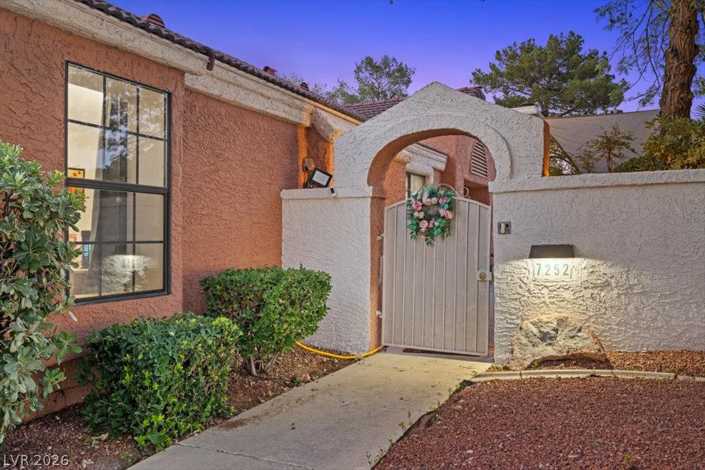7252 Drifting River Court