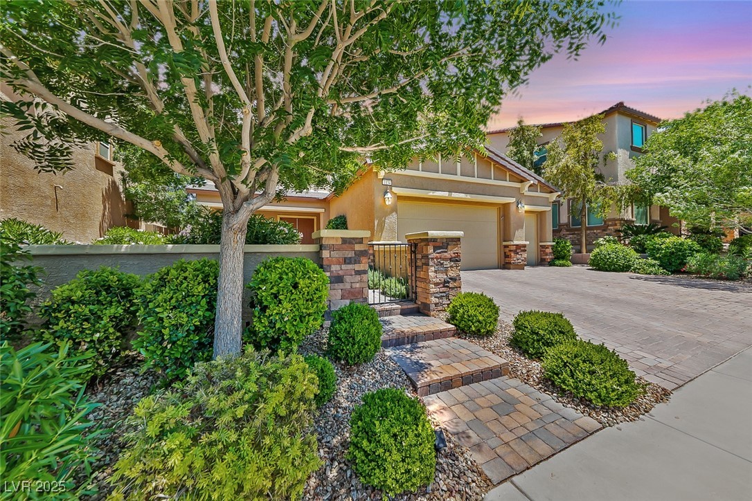 1134 Pandora Canyon Street