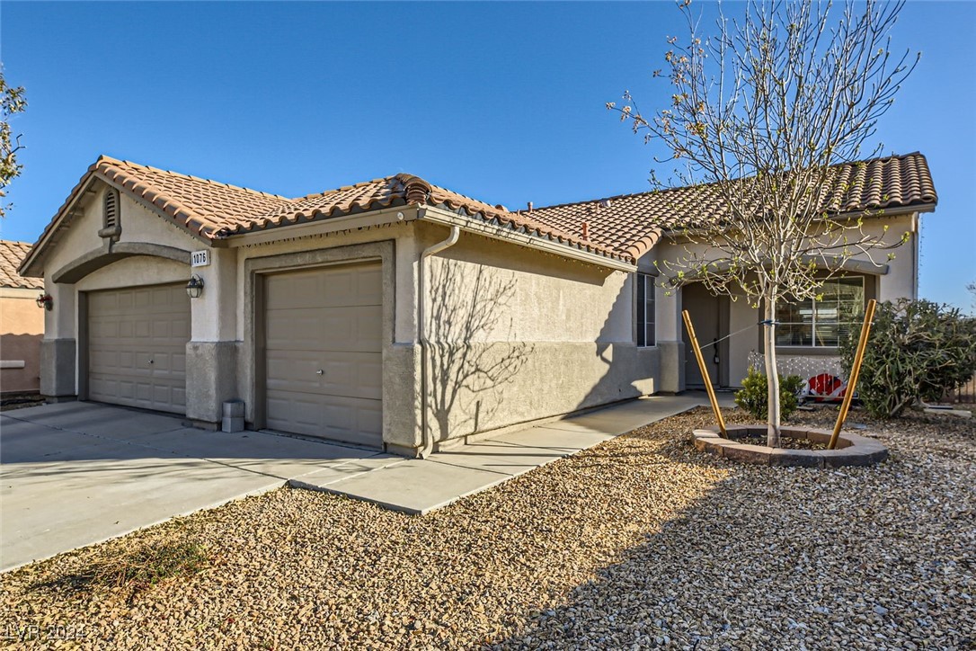 1076 Reed Point Court, Henderson, Nevada image 4