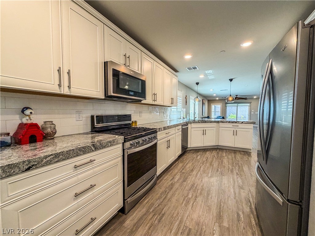 9445 Doe Mountain Court