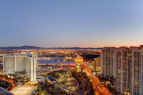 Photo of 222 KAREN Avenue #3601, Las Vegas, NV 89109 (MLS # 2645952)