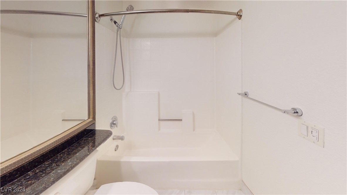 Las Vegas, Nevada 89169, United States, 2 Bedrooms Bedrooms, ,2 BathroomsBathrooms,Residential,Active,28595