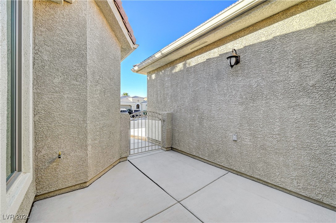 5762 Hannah Brook Street, North Las Vegas, Nevada image 6