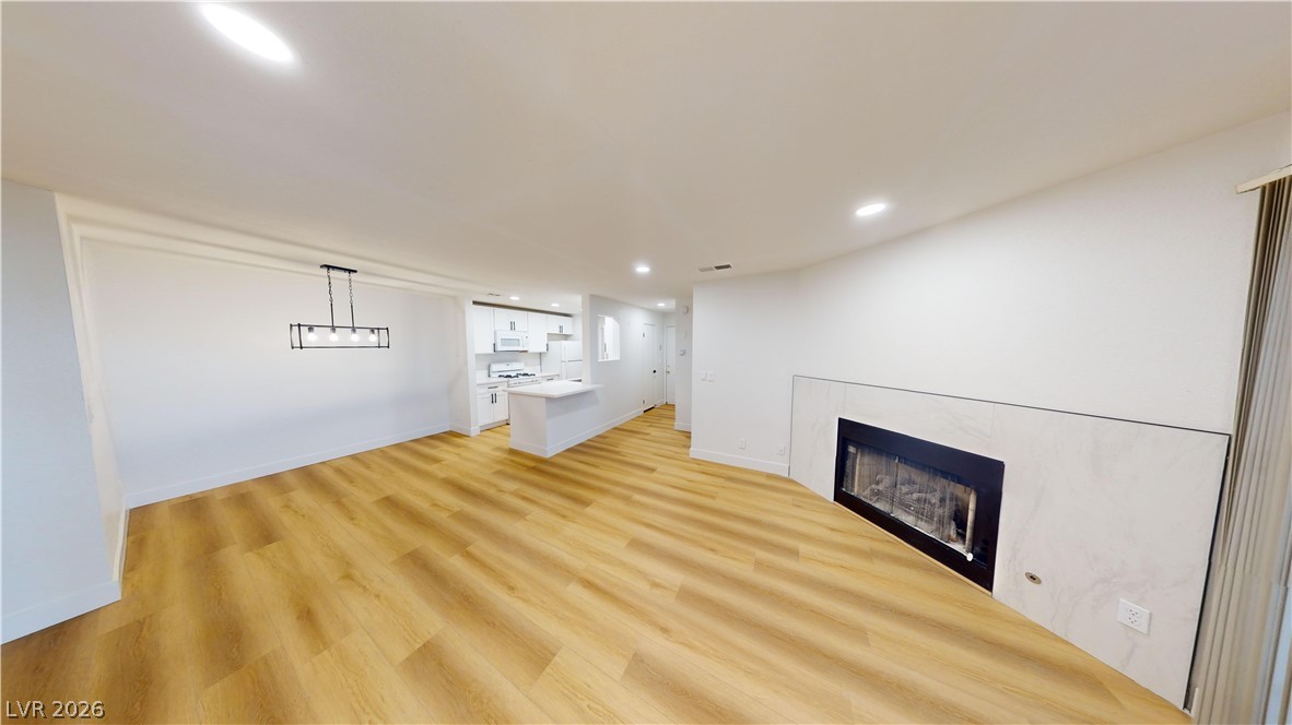 2200 S Fort Apache Road 2047