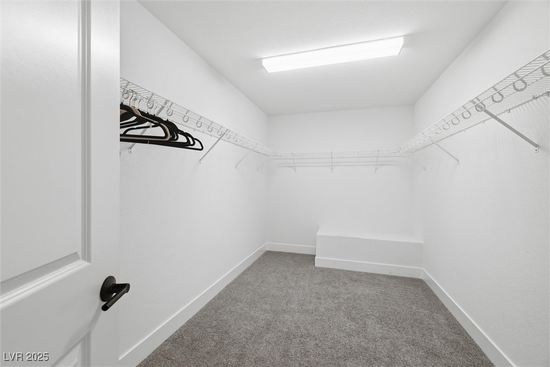 Las Vegas, Nevada 89113, United States, 5 Bedrooms Bedrooms, ,3 BathroomsBathrooms,Residential,Active,256400