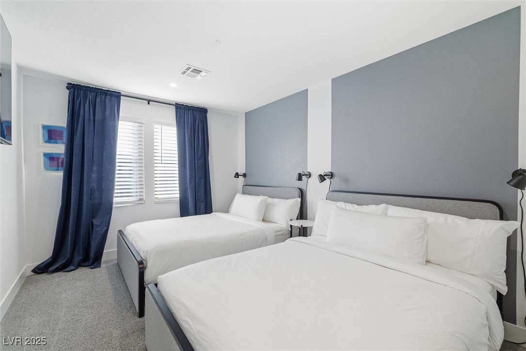 Las Vegas, Nevada 89113, United States, 5 Bedrooms Bedrooms, ,3 BathroomsBathrooms,Residential,Active,256400