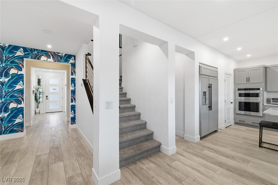 Las Vegas, Nevada 89113, United States, 5 Bedrooms Bedrooms, ,3 BathroomsBathrooms,Residential,Active,256400