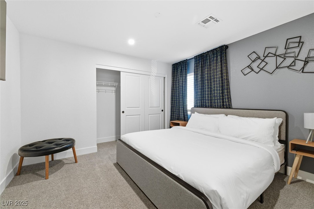 Las Vegas, Nevada 89113, United States, 5 Bedrooms Bedrooms, ,3 BathroomsBathrooms,Residential,Active,256400