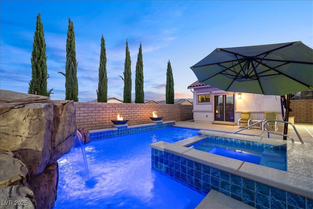 12219 Crystal Shore Avenue, Las Vegas, Nevada image 2