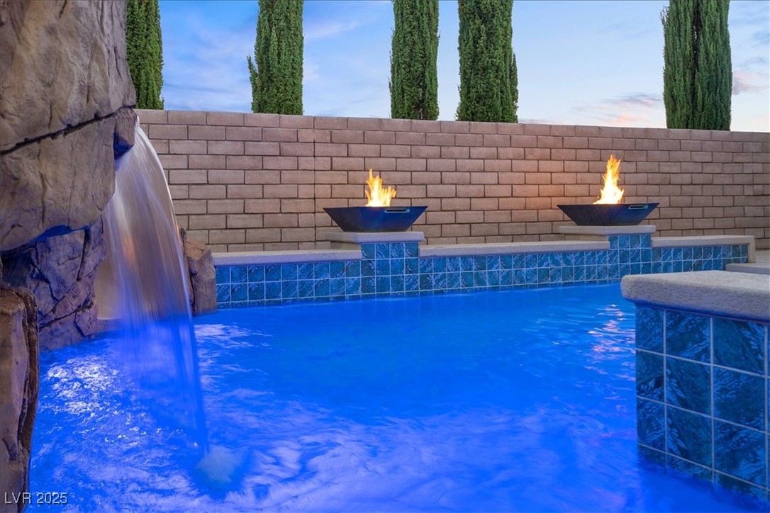 12219 Crystal Shore Avenue, Las Vegas, Nevada image 3