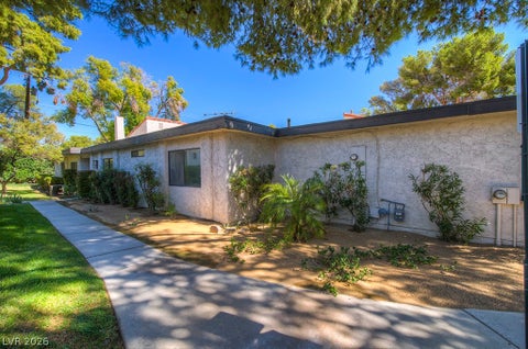 Townhouse For Rent - 2574 Pera Circle<br/> Las Vegas, NV 89121