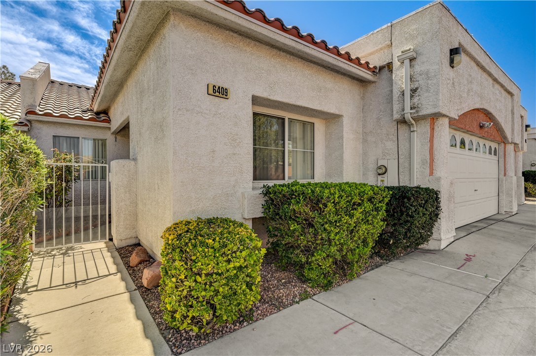 6409 Blue Blossom Avenue