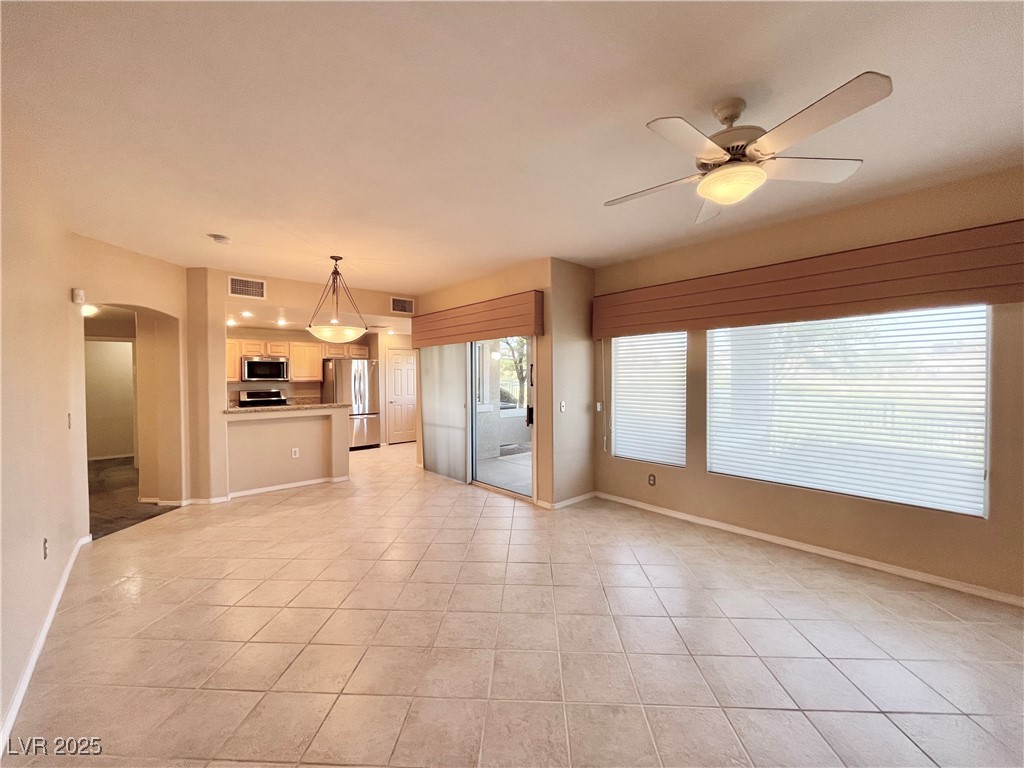 10820 Amber Ridge Drive 102