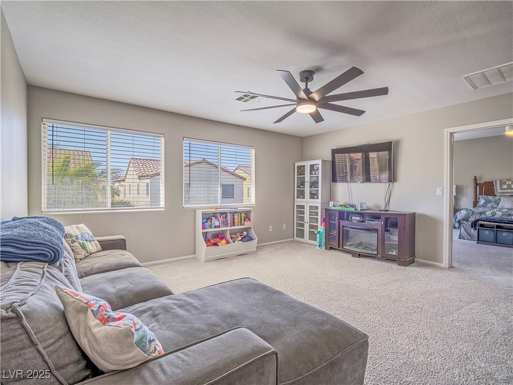 Henderson, Nevada 89052, United States, 5 Bedrooms Bedrooms, ,3 BathroomsBathrooms,Residential,Pending,112359