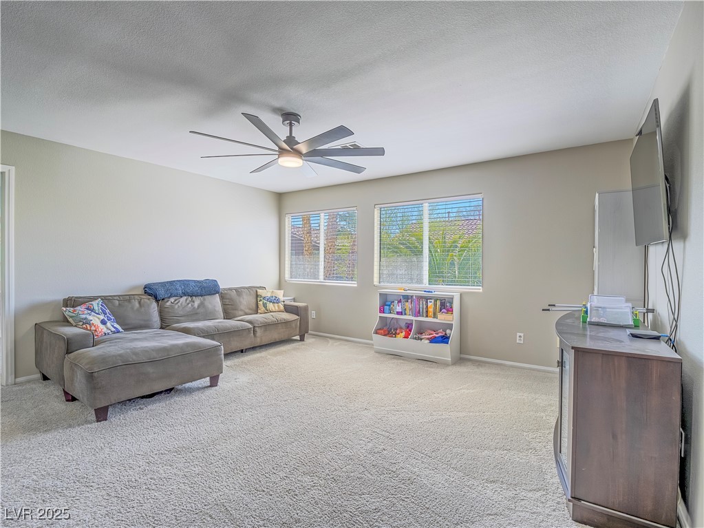 Henderson, Nevada 89052, United States, 5 Bedrooms Bedrooms, ,3 BathroomsBathrooms,Residential,Pending,112359