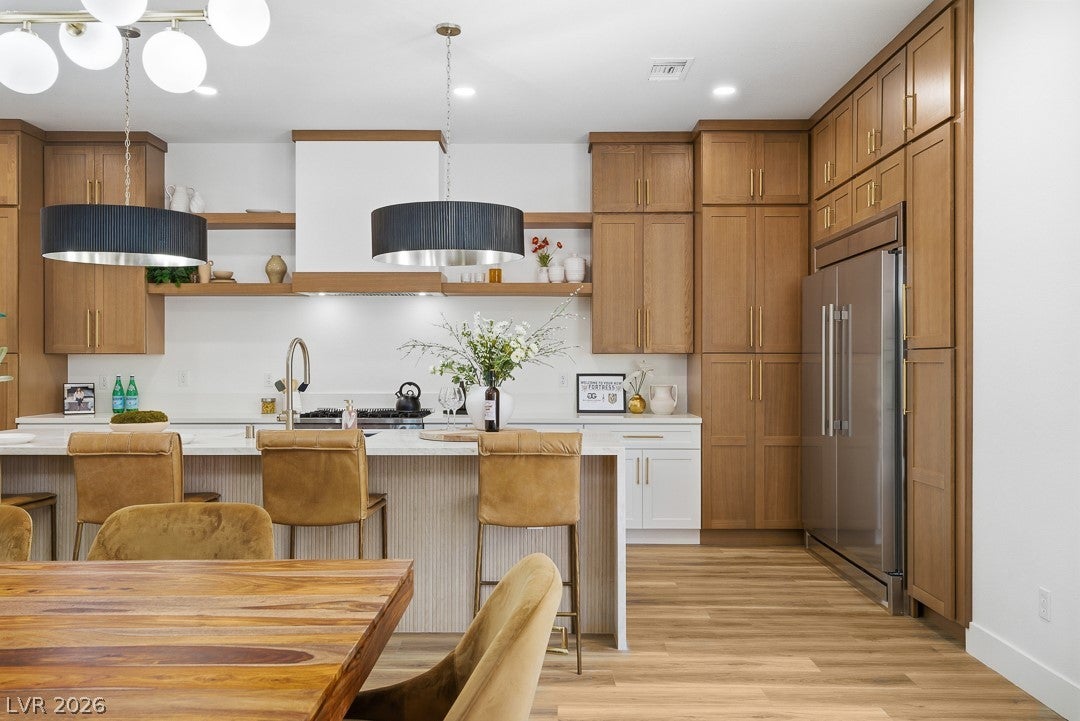 Properties 3 270 Besame Court