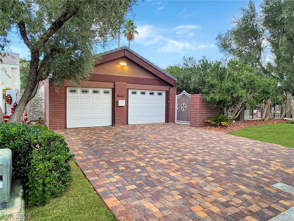 1018 Bel Air Circle