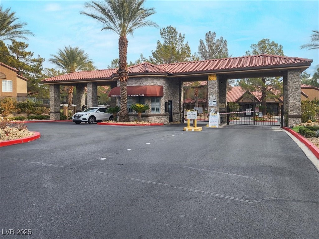 Las Vegas, Nevada 89117, United States, 2 Bedrooms Bedrooms, ,2 BathroomsBathrooms,Residential,Active,163904