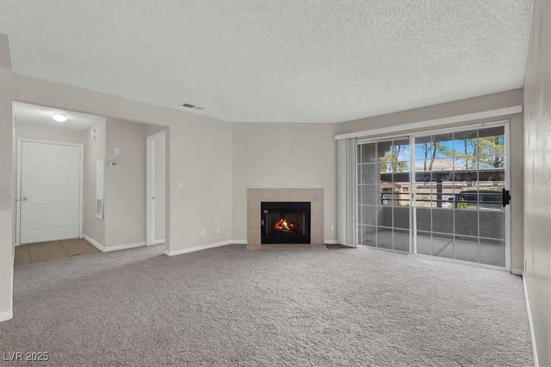 Las Vegas, Nevada 89117, United States, 2 Bedrooms Bedrooms, ,2 BathroomsBathrooms,Residential,Active,163904