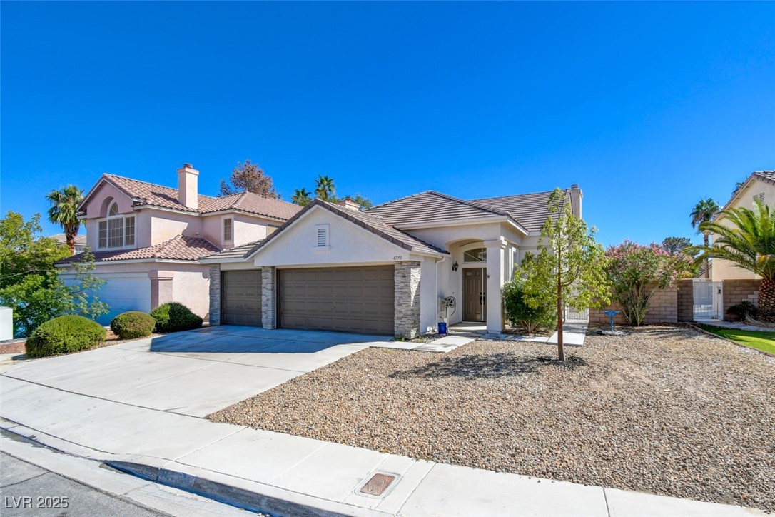 4790 Willow Glen Drive