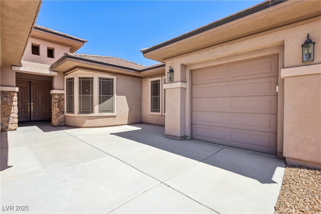 3904 Redbreast Lane
