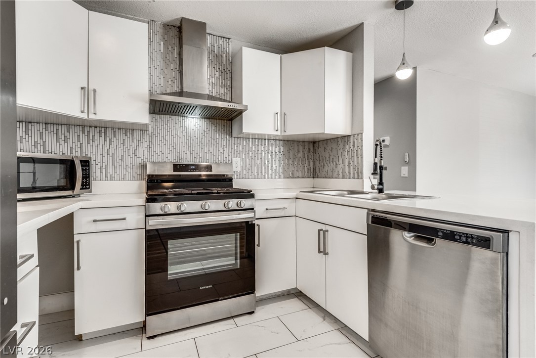 5175 Caliente Street 121