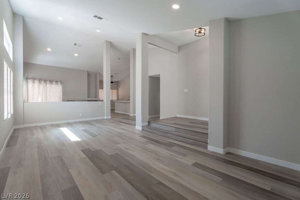 1735 Navarre Lane