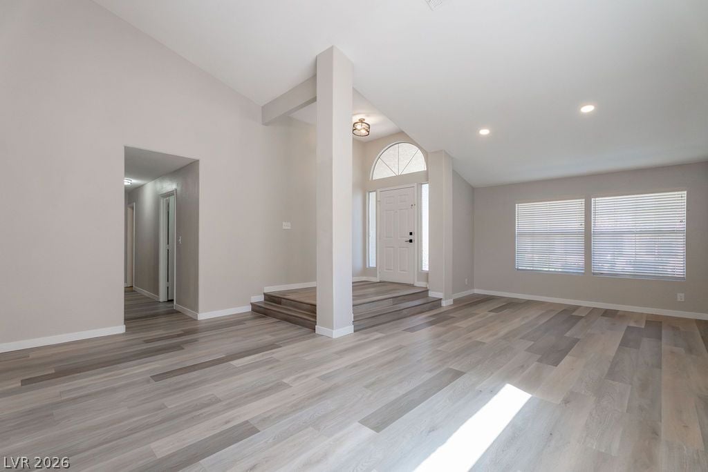 1735 Navarre Lane