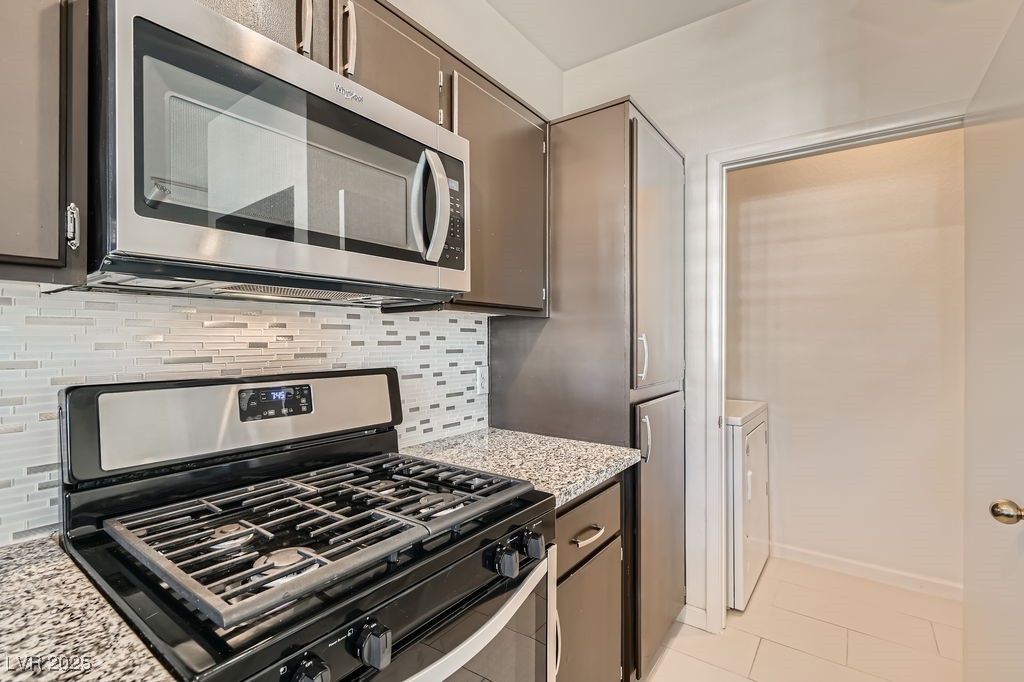 251 S Green Valley Parkway 2821