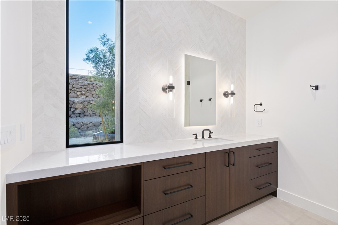 6 Rock Mount Court, Henderson, Nevada image 15