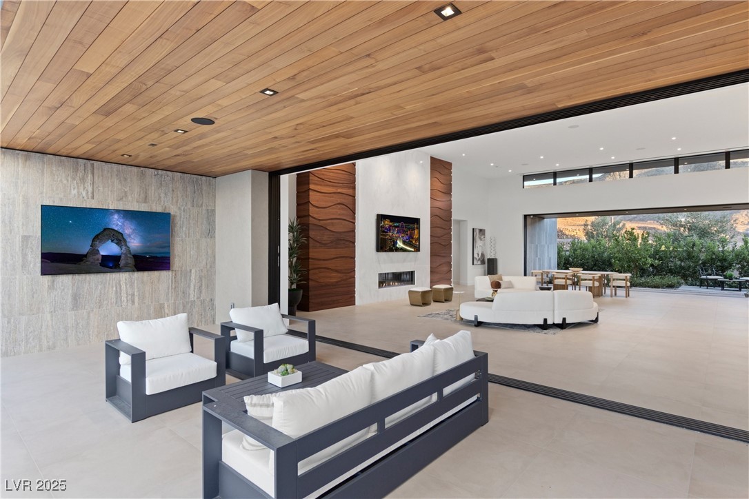 6 Rock Mount Court, Henderson, Nevada image 7