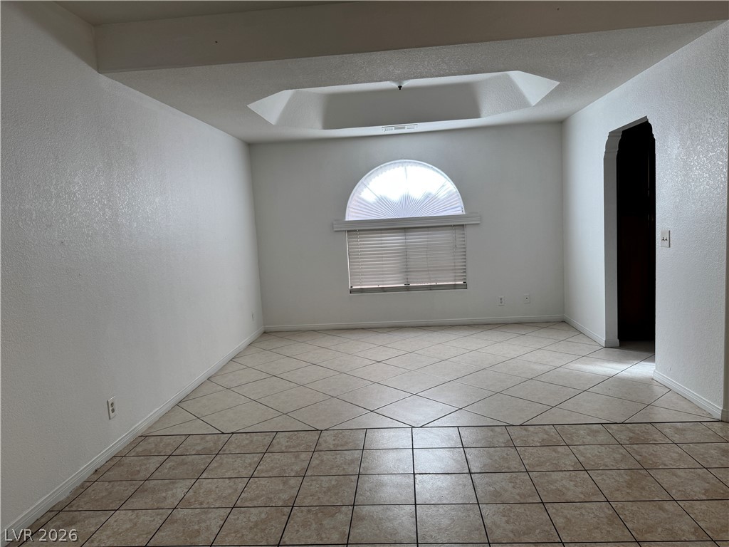 1405 Santa Margarita Street B