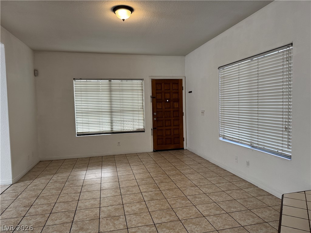 1405 Santa Margarita Street B