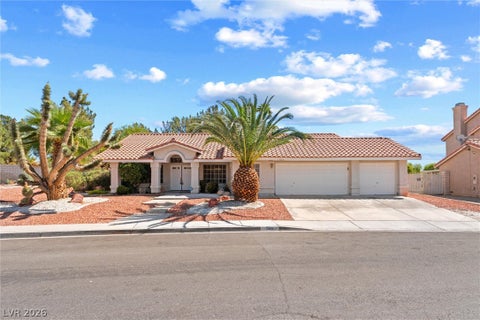 Homes For Sale - 5616 Sageridge Circle<br/> North Las Vegas, NV 89031