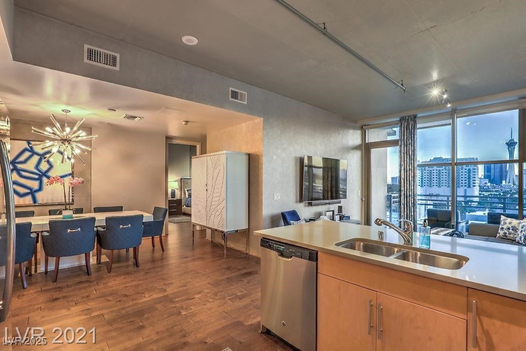 353 E Bonneville Avenue 1002