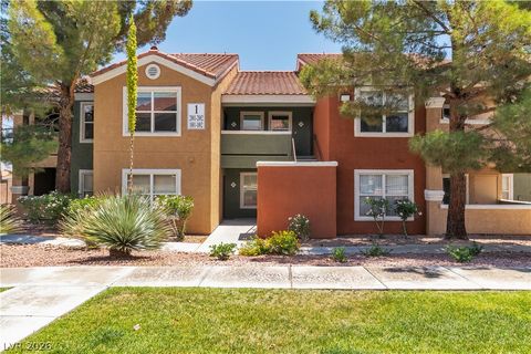 Condo For Rent - 8101 W Flamingo Road #2001<br/> Las Vegas, NV 89147