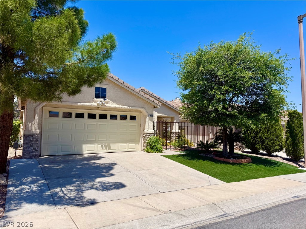 1809 Lyell Canyon Lane