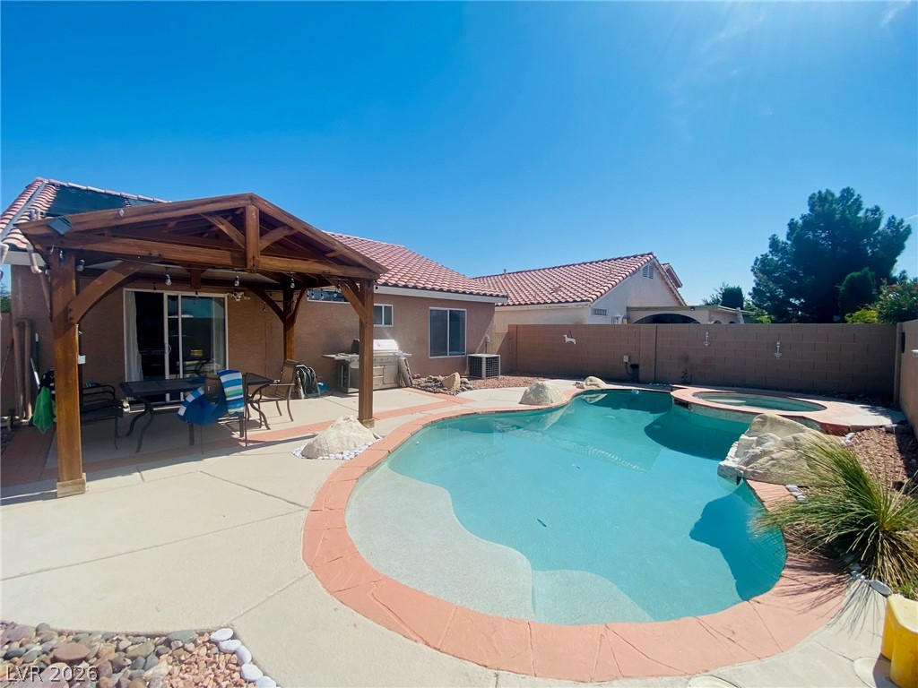 4441 Ivory Jade Avenue