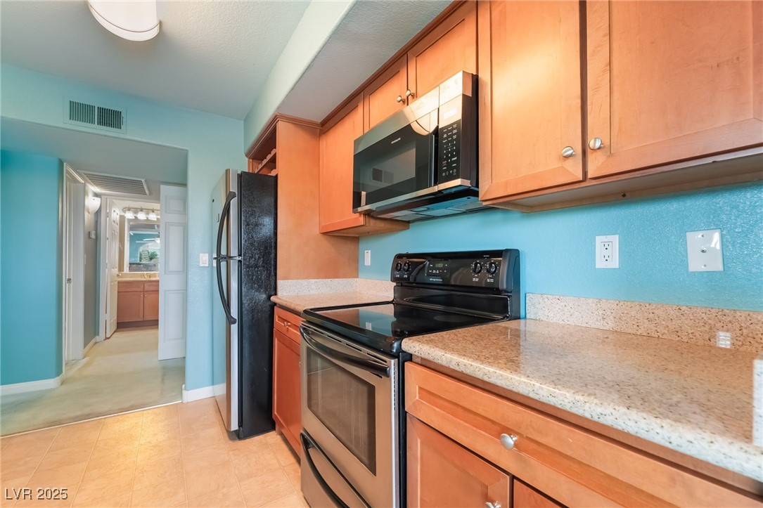 4400 S Jones Boulevard 2034