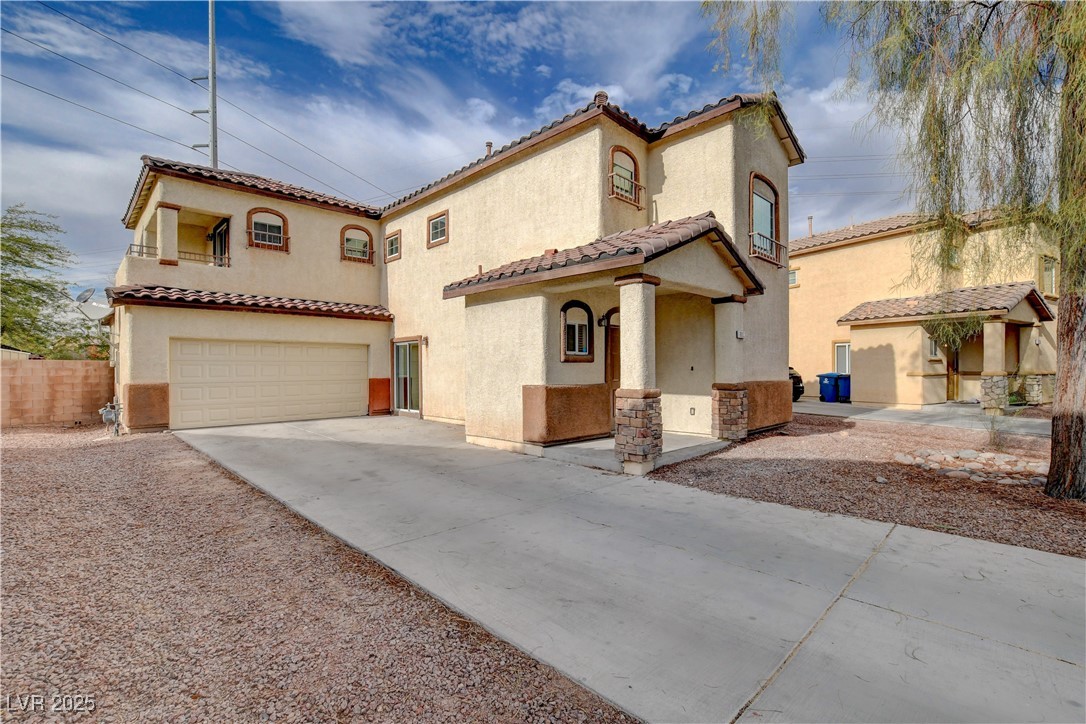 6153 Casa Antiqua Street