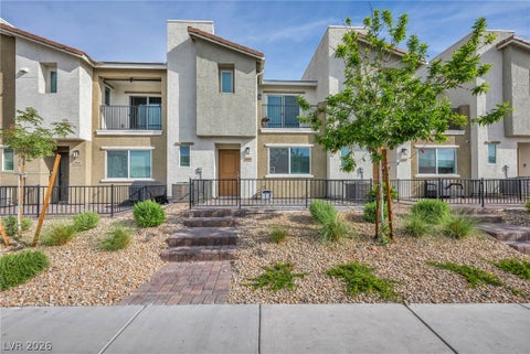 Townhouse For Sale - 2645 Wimbledon White Court<br/> Clark County, North Las Vegas, NV 89086