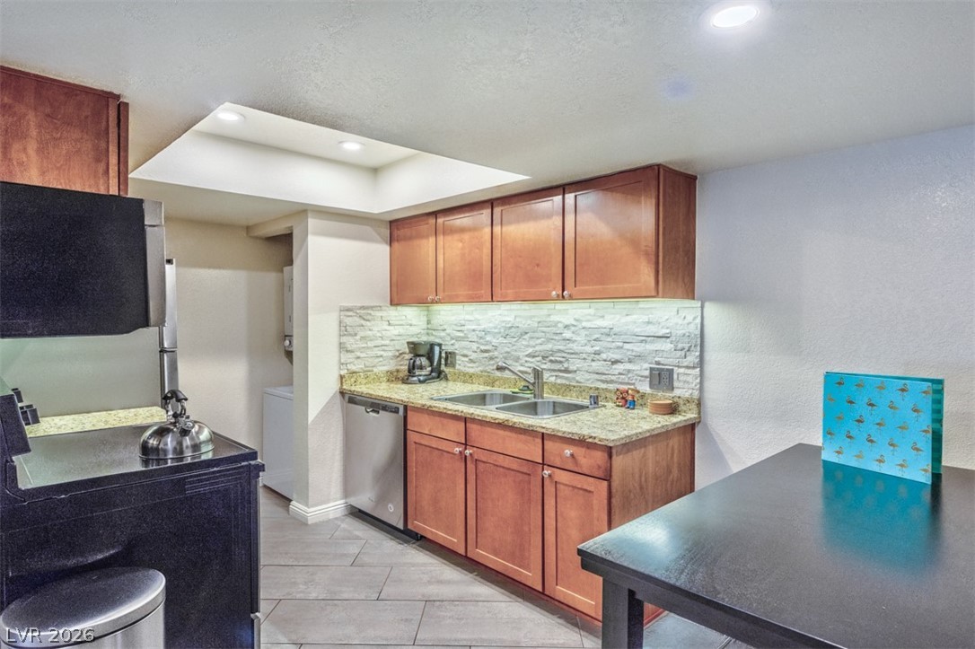 4200 S Valley View Boulevard 1088