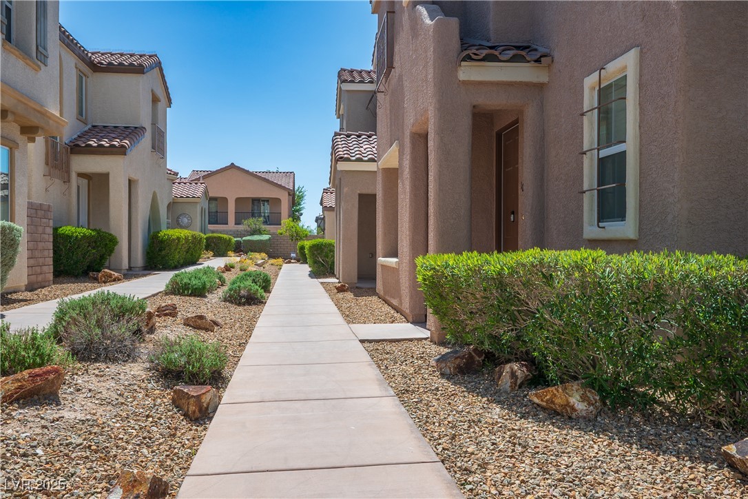 1024 Larkspur Point Court