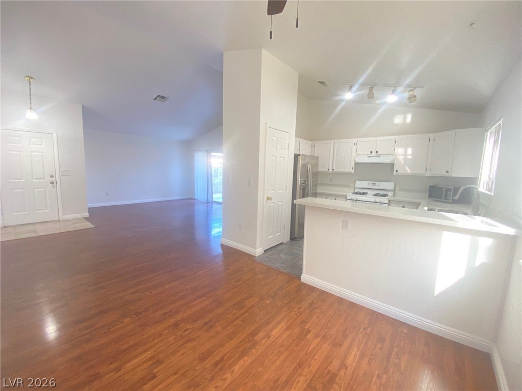 608 Maxley Court